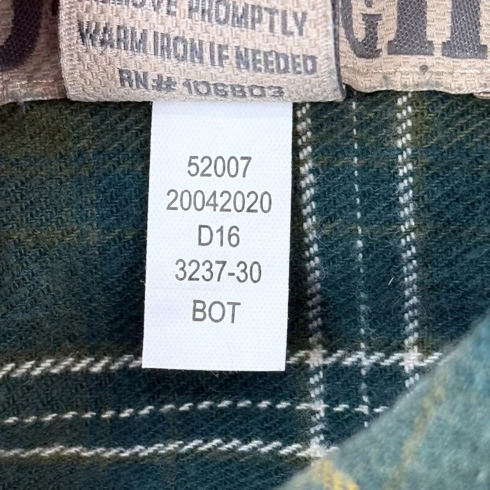 Duluth Trading Free Swinging Flannel Shirt Mens XL Green Plaid Relaxed 52007‎ - Picture 4 of 6